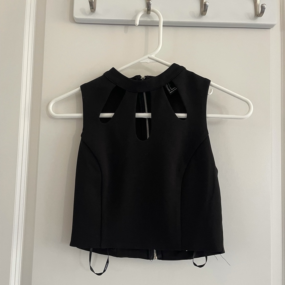Black crop top